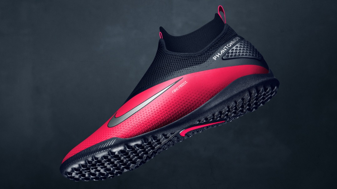 Nike Phantom football boot